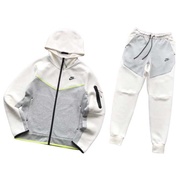 TECH FLEECE – WHITE/GREY 2025