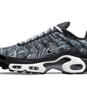 Nike-Air-Max-Plus-Dark-Smoke-Grey-DO6384-001-2_800x_01a5eb61-a98b-4a9e-bd2b-d8b50770a6fe.png