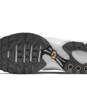 Nike-Air-Max-Plus-White-604133-139-2_800x_a0897142-d4f4-43ab-82f4-d337a070e945.png