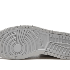 air-jordan-1-high-zoom-air-cmft-london-wethenew-1_1_800x_6ac6c99f-af93-45cd-9d89-0dcddc78958c.png