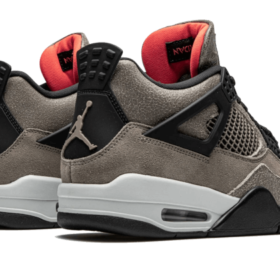 air-jordan-4-retro-taupe-haze-wethenew-1_800x_eb53681a-3527-44e9-9c39-2bb12bfa3e79.png