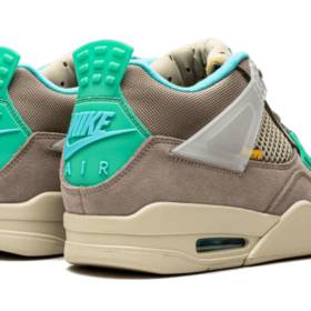 air-jordan-4-retro-union-taupe-haze-378442_800x_30878feb-2ab6-4aec-88c7-597454c2c7af.png