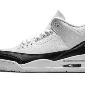 fragment-white-black-469328.jpg