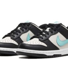 grey-tiffany-791387.jpg