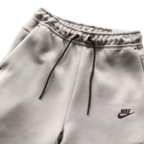 nk-tech-shorts-light-grey-627101.png